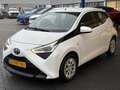 Toyota Aygo 1.0 VVT-i x-play | Carplay | Achteruitrijcamera | Blanc - thumbnail 3