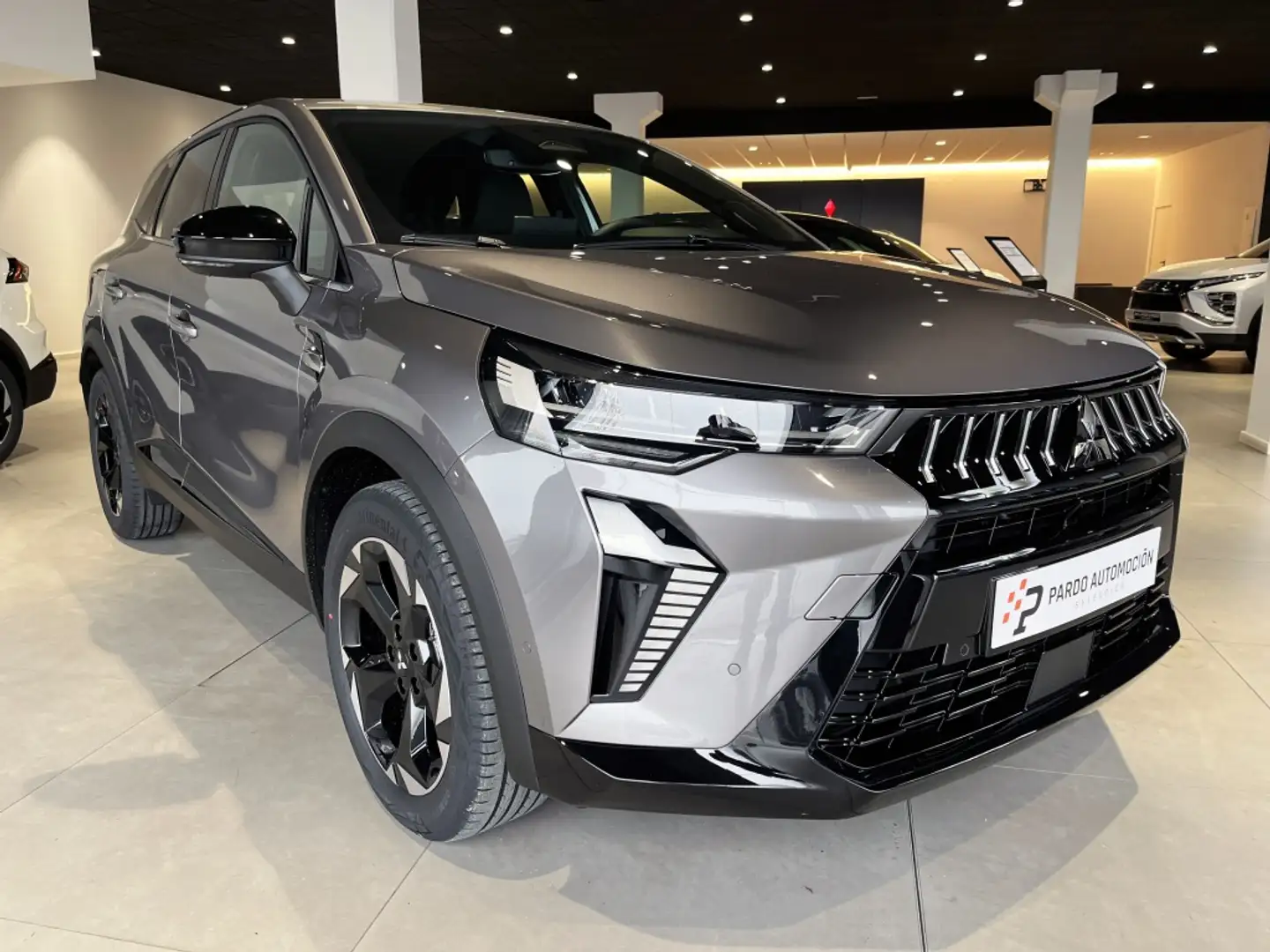 Mitsubishi Grandis 130T Kaiteki Grau - 1