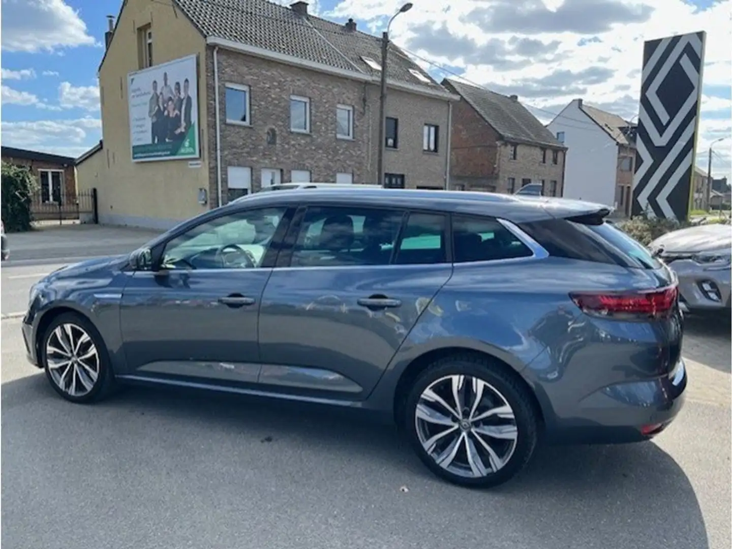Renault Megane 1.3 TCE 140 sport tourer EDC - 2