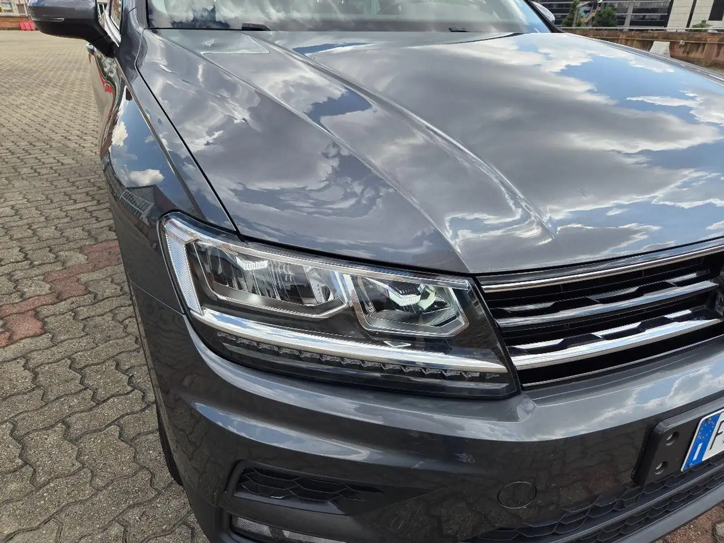 Volkswagen Tiguan 1.6 TDI Business BMT Grigio - 1