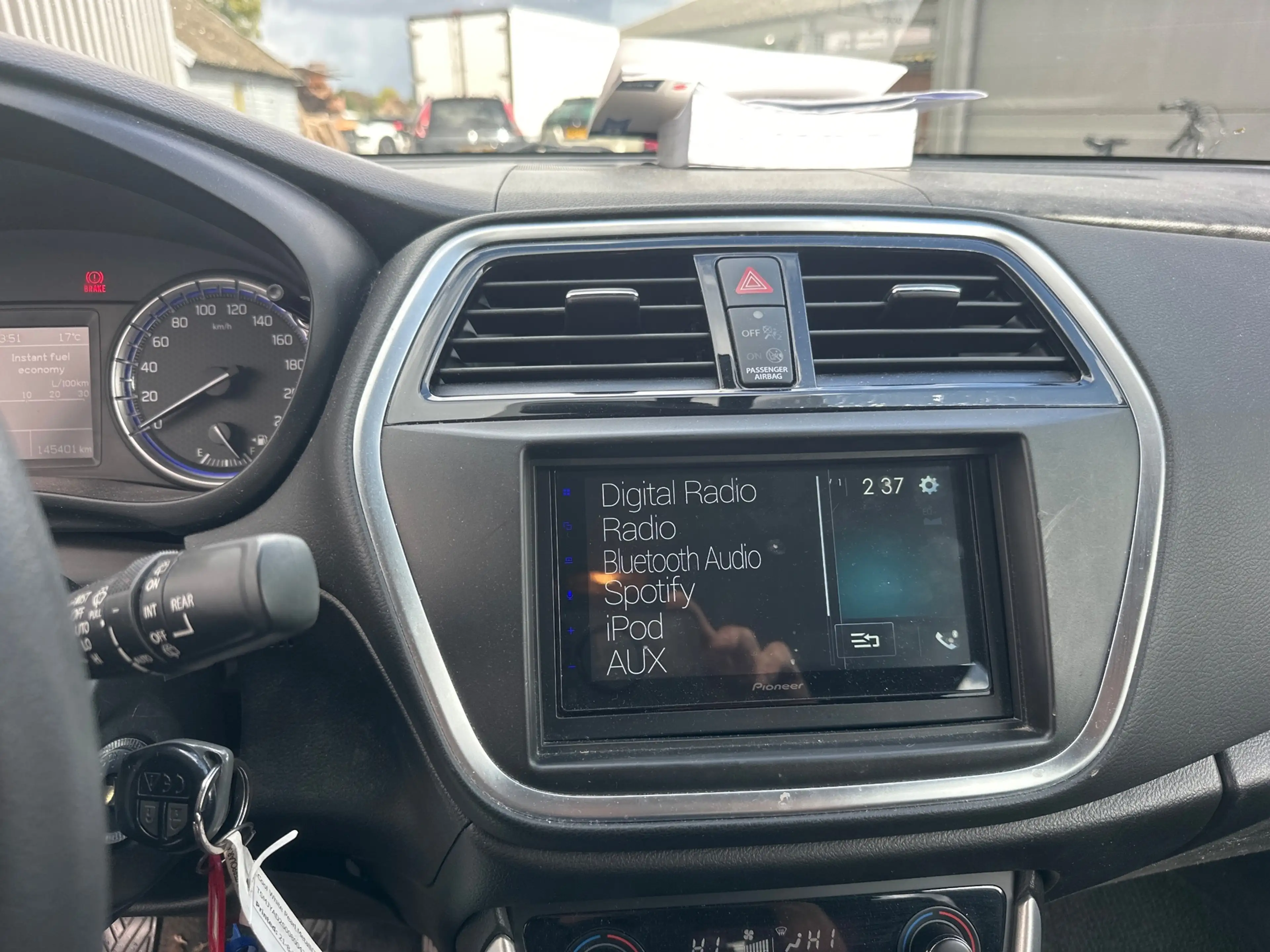 Suzuki S-Cross 1.4 Boosterjet Comfort Smart Hybrid — photo 4