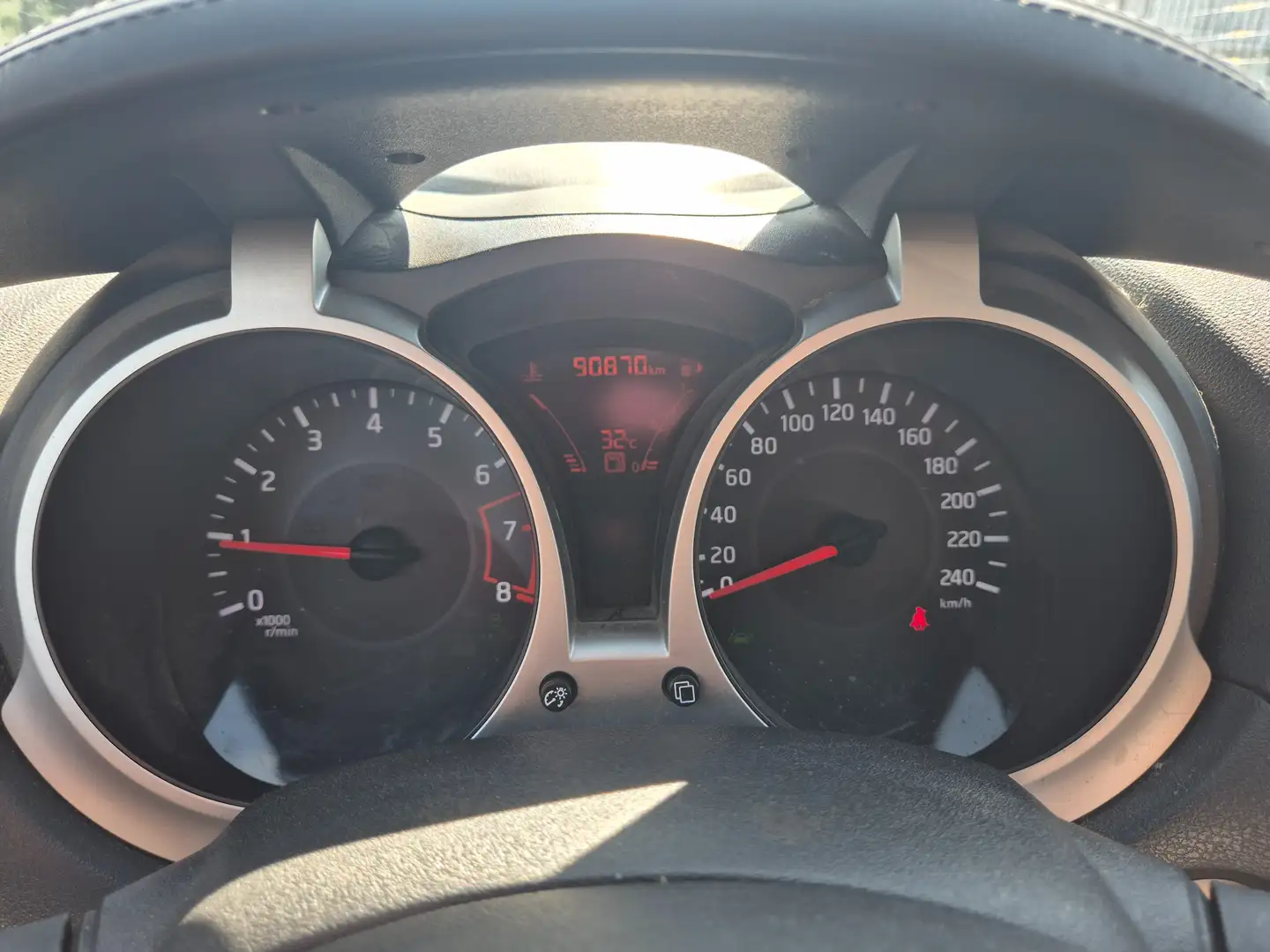 Nissan Juke 1.2 DIG-T 2WD Tekna Noir - 2