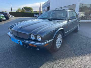 II 4.0 V8 Pack Classique BA