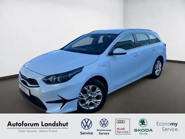 Kia Ceed / cee'd Ceed 1.6 CRDi KOMFORTPAKET/PDC/NAVI/SHZG/KAMERA