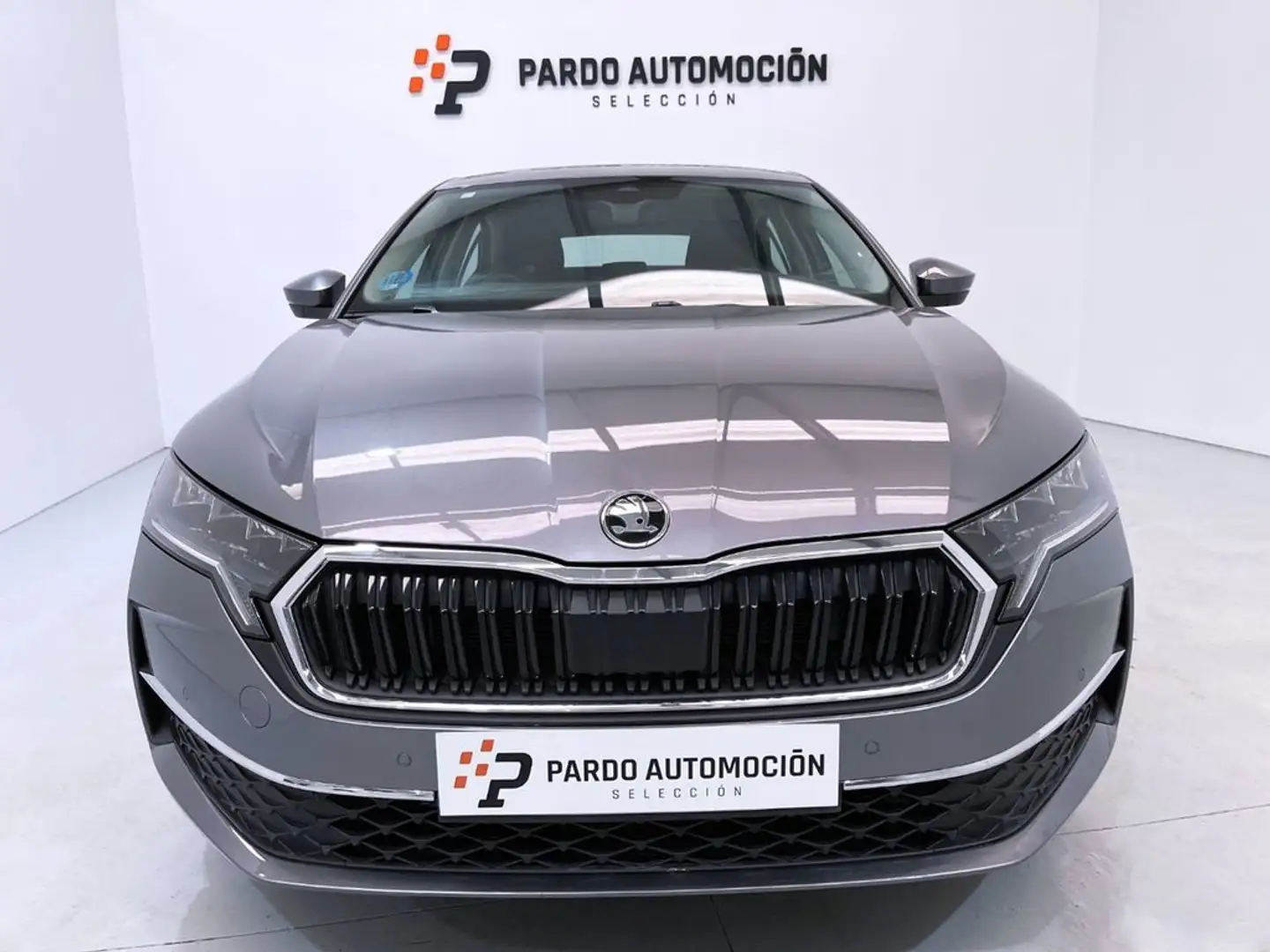 Skoda Octavia 1.5 TSI 110kW150CV mHEV DSG Selection Gris - 2