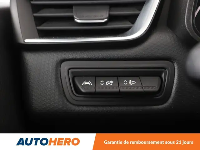 Renault Clio view 30