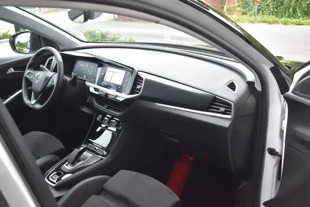 Opel Grandland view 14