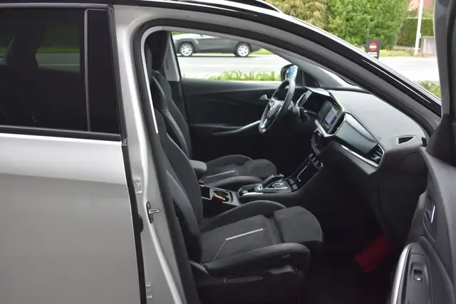 Opel Grandland view 15
