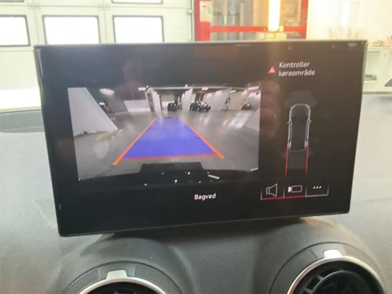Audi Q2 30 TFSI Advanced Virtual, Navi, Retrocamera,, миниатюра 8