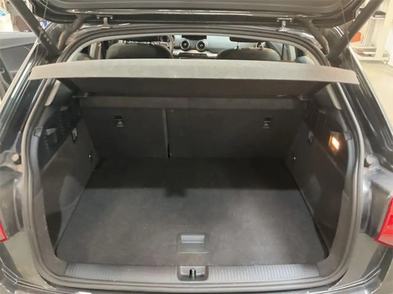 Audi Q2 30 TFSI Advanced Virtual, Navi, Retrocamera,, миниатюра 11