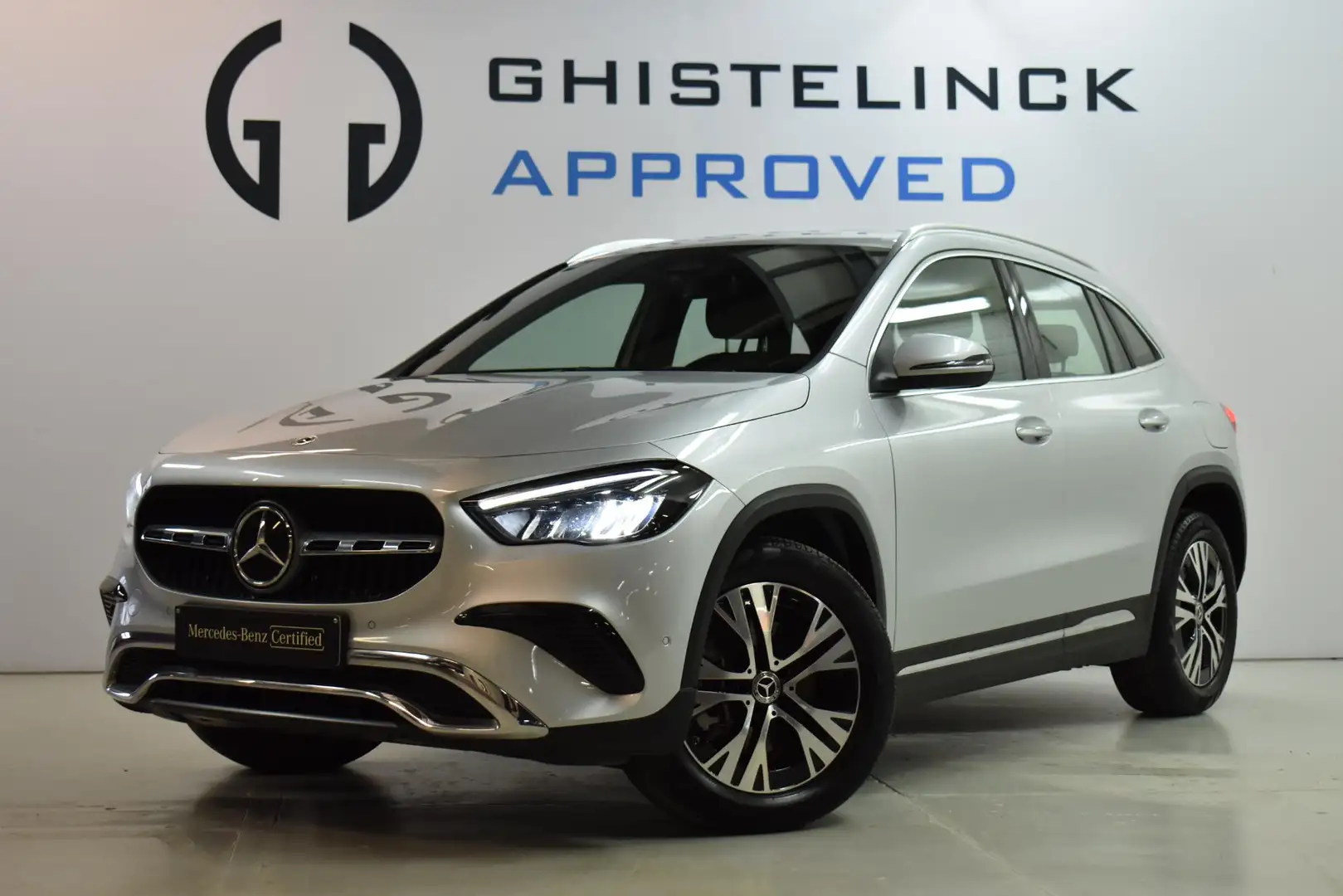 Mercedes-Benz GLA 250 GLA e Luxury Line Zilver - 2