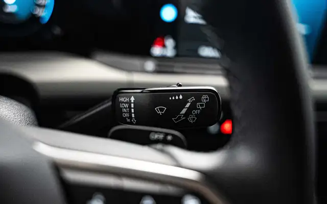 Volkswagen Golf view 23