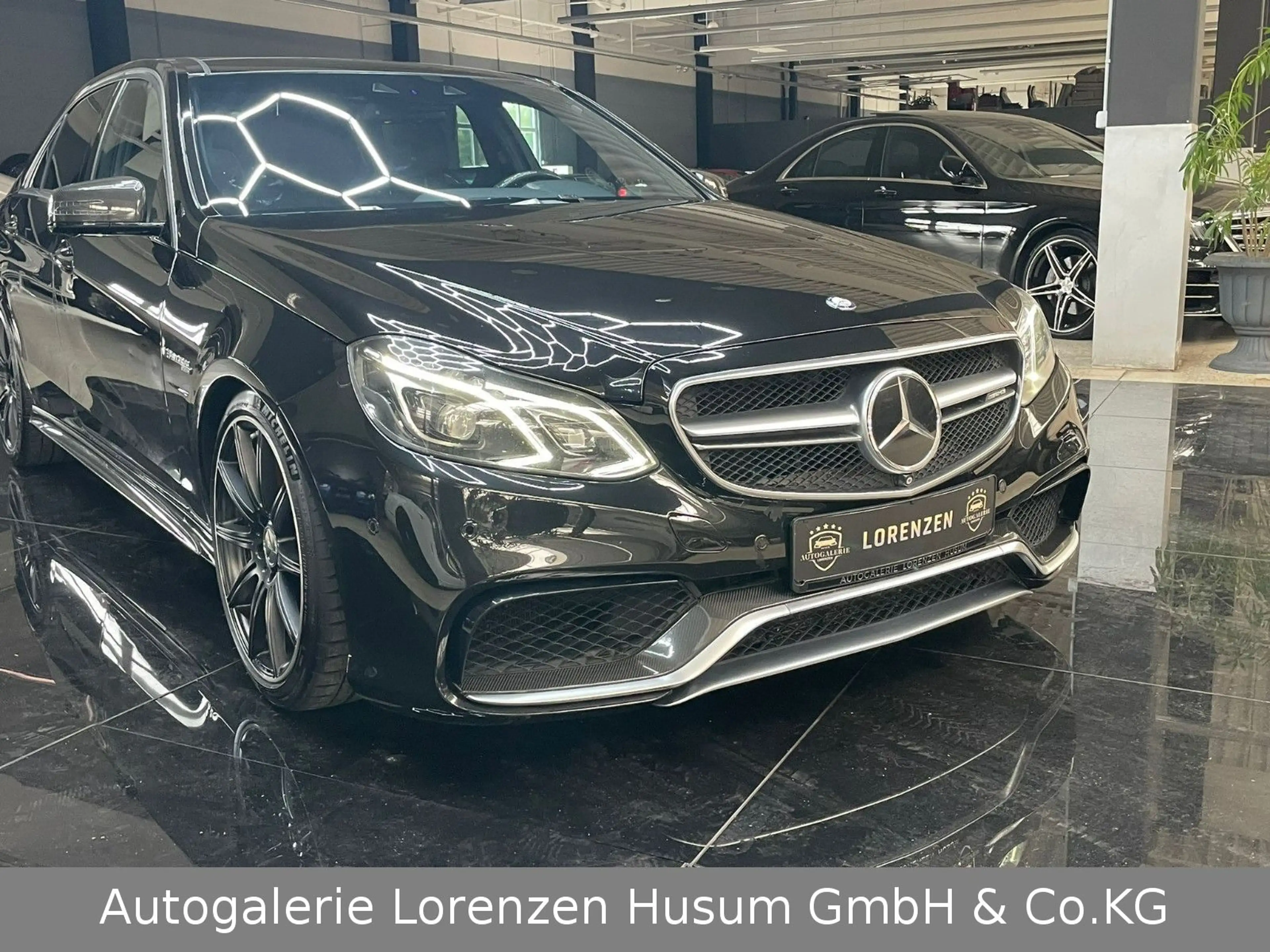 Mercedes-Benz E 63 AMG S 4Matic Keramik/B&O/RSE TV-Voll-Pano — photo 5