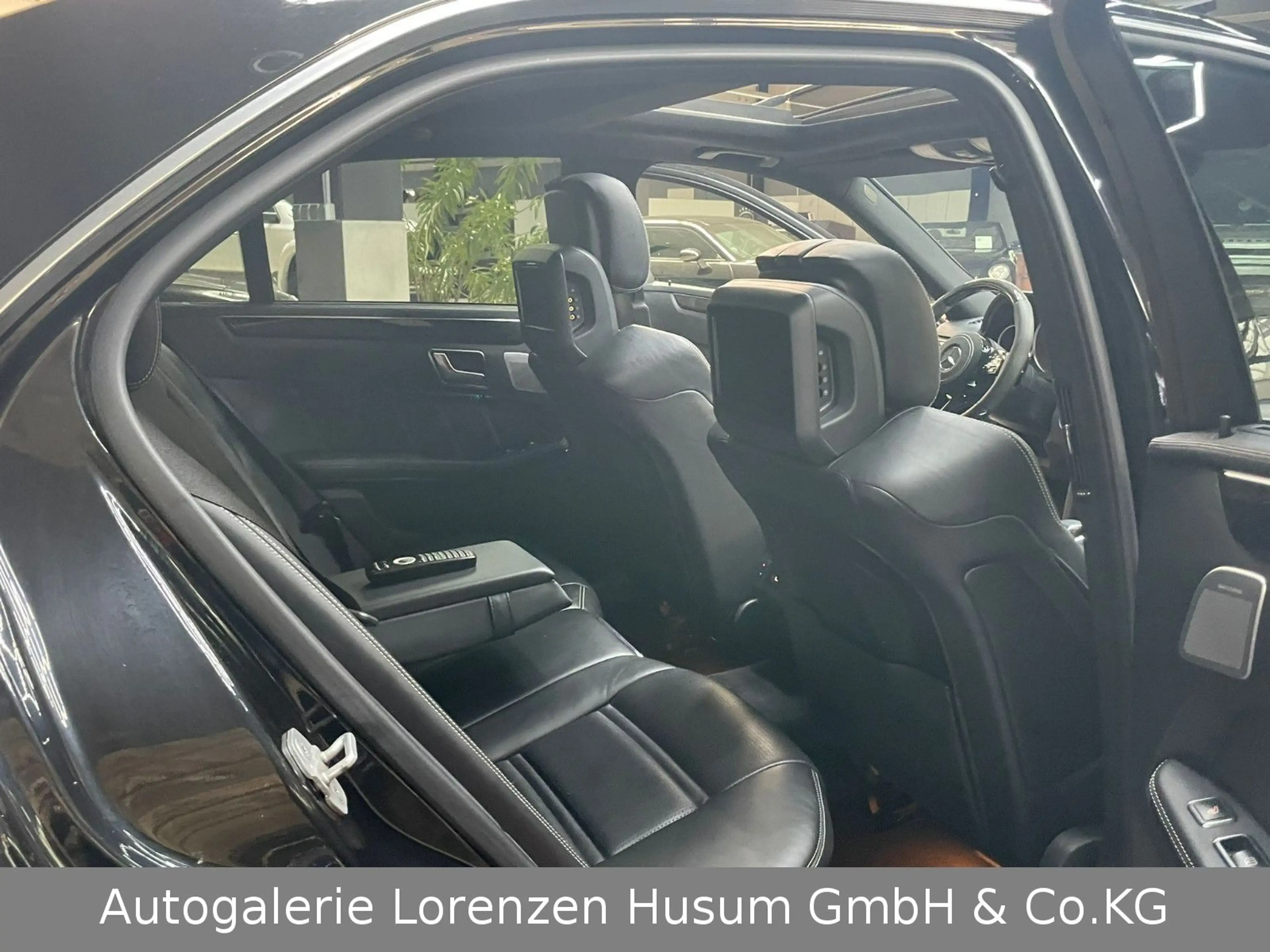 Mercedes-Benz E 63 AMG S 4Matic Keramik/B&O/RSE TV-Voll-Pano — photo 15