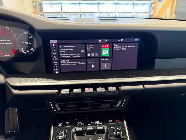 Porsche 992 Carrera 4S PDK Cabriolet / Approved / LED / BOSE Ansicht 41