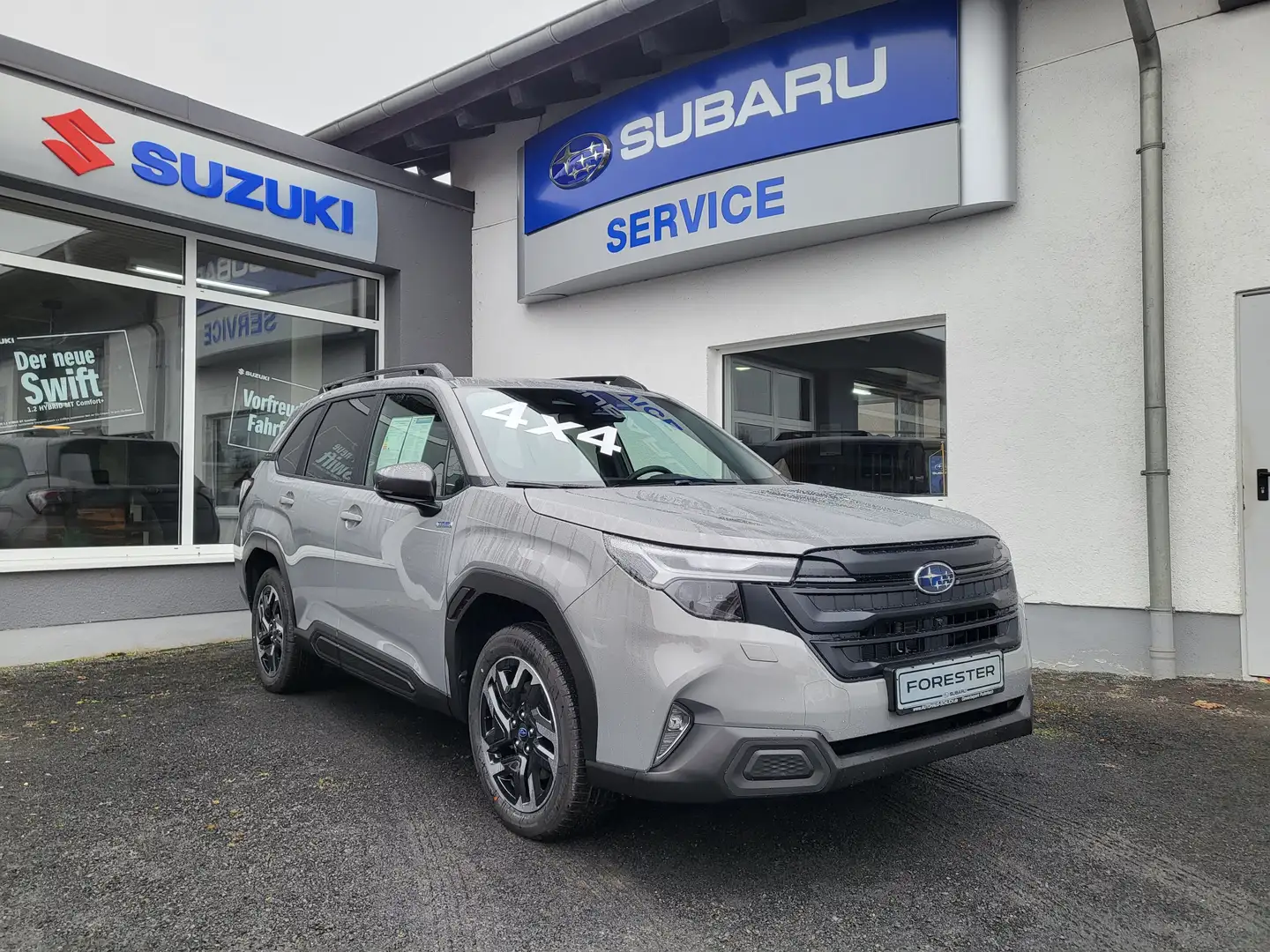 Subaru Forester 2.0ie Lineartronic Exclusive Grau - 1