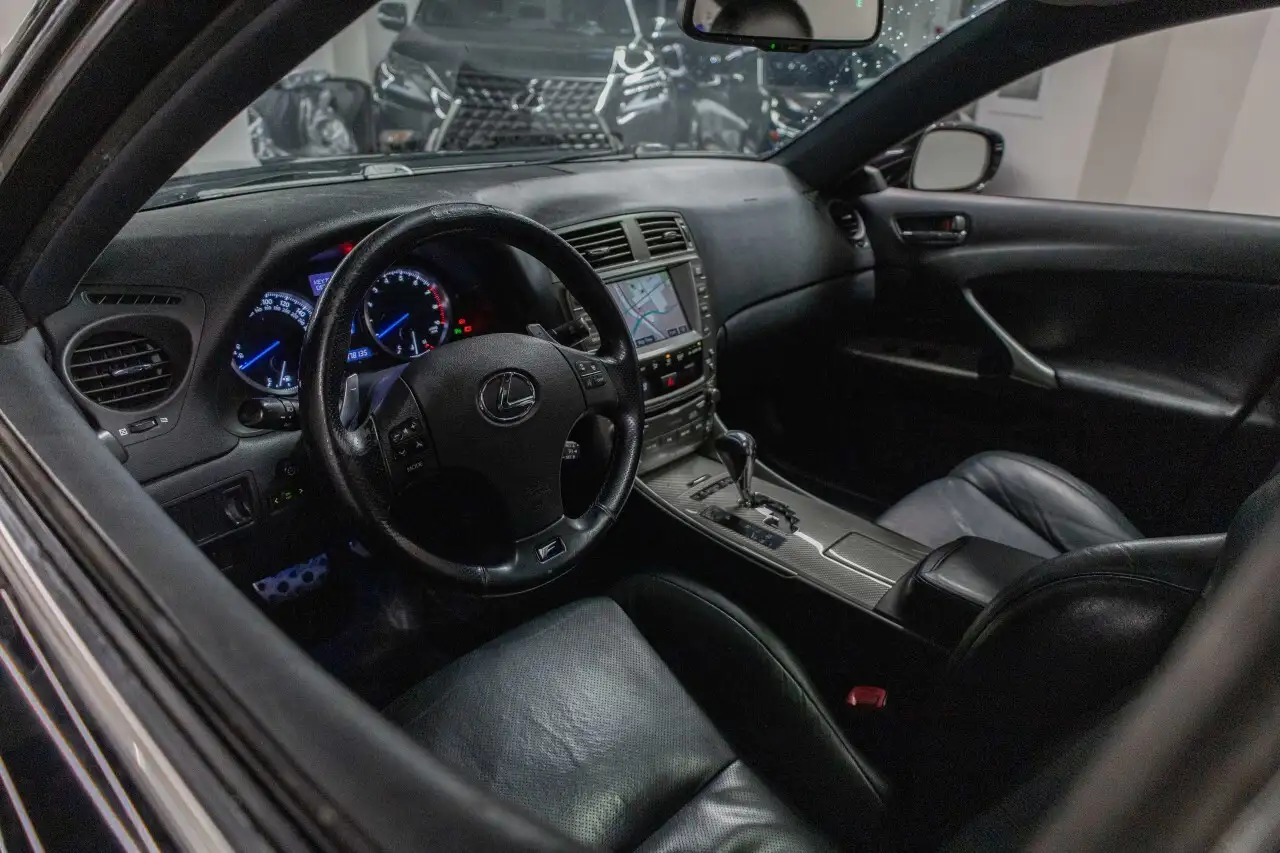 Lexus IS F снимка Lexus IS F