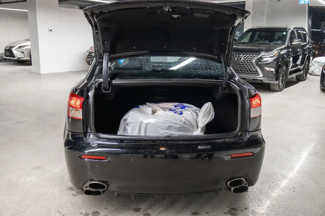 Lexus IS F снимка Lexus IS F