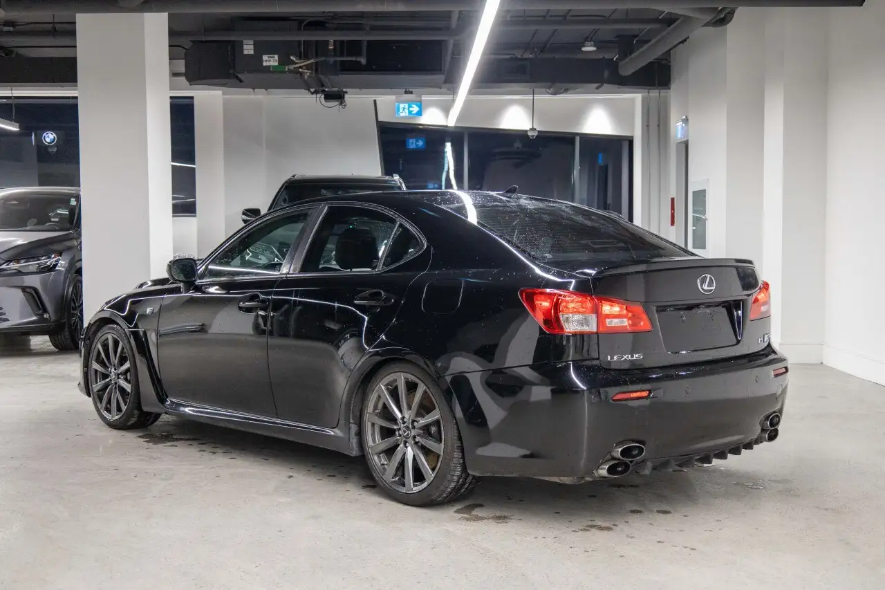 Lexus IS F снимка Lexus IS F