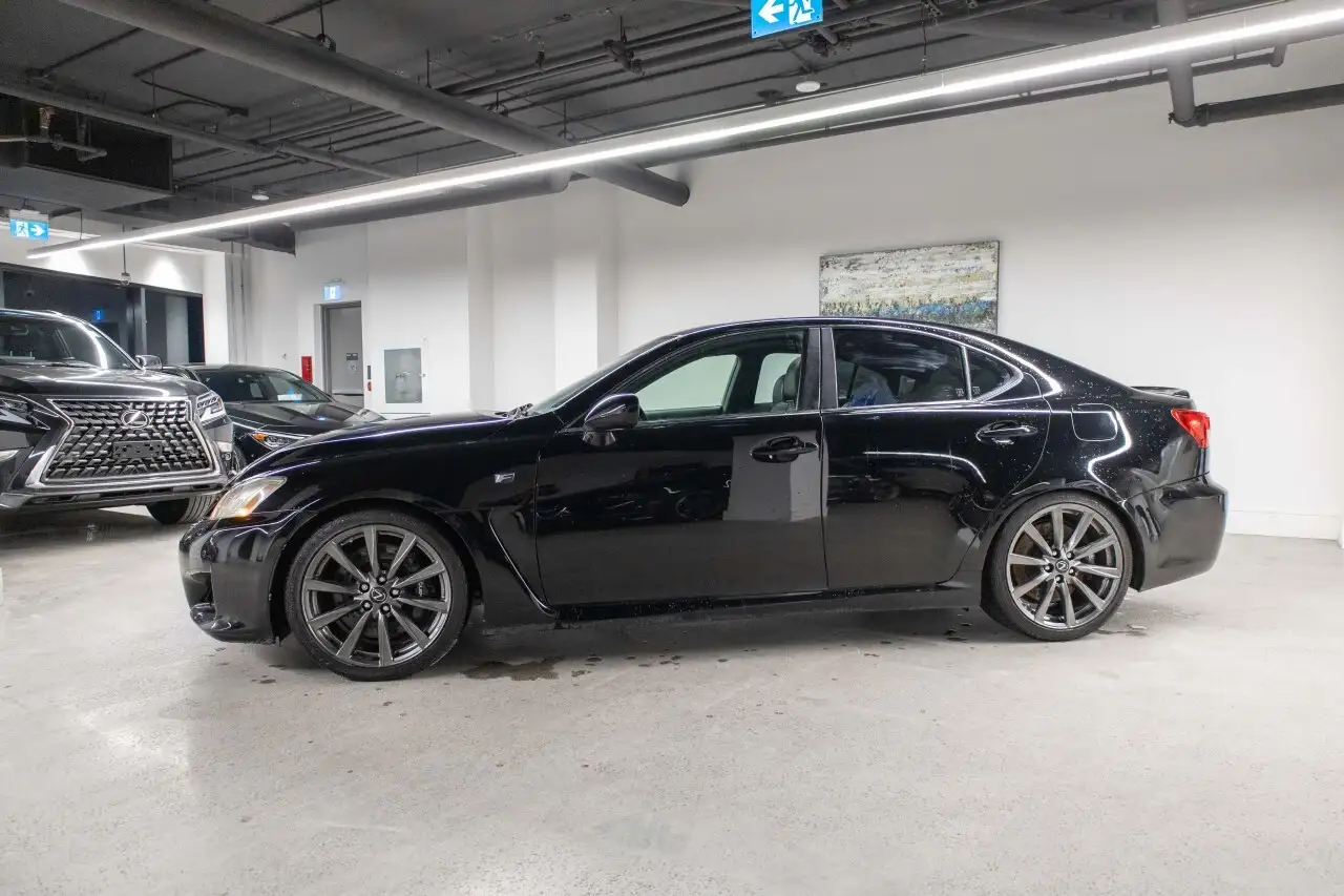 Lexus IS F снимка Lexus IS F