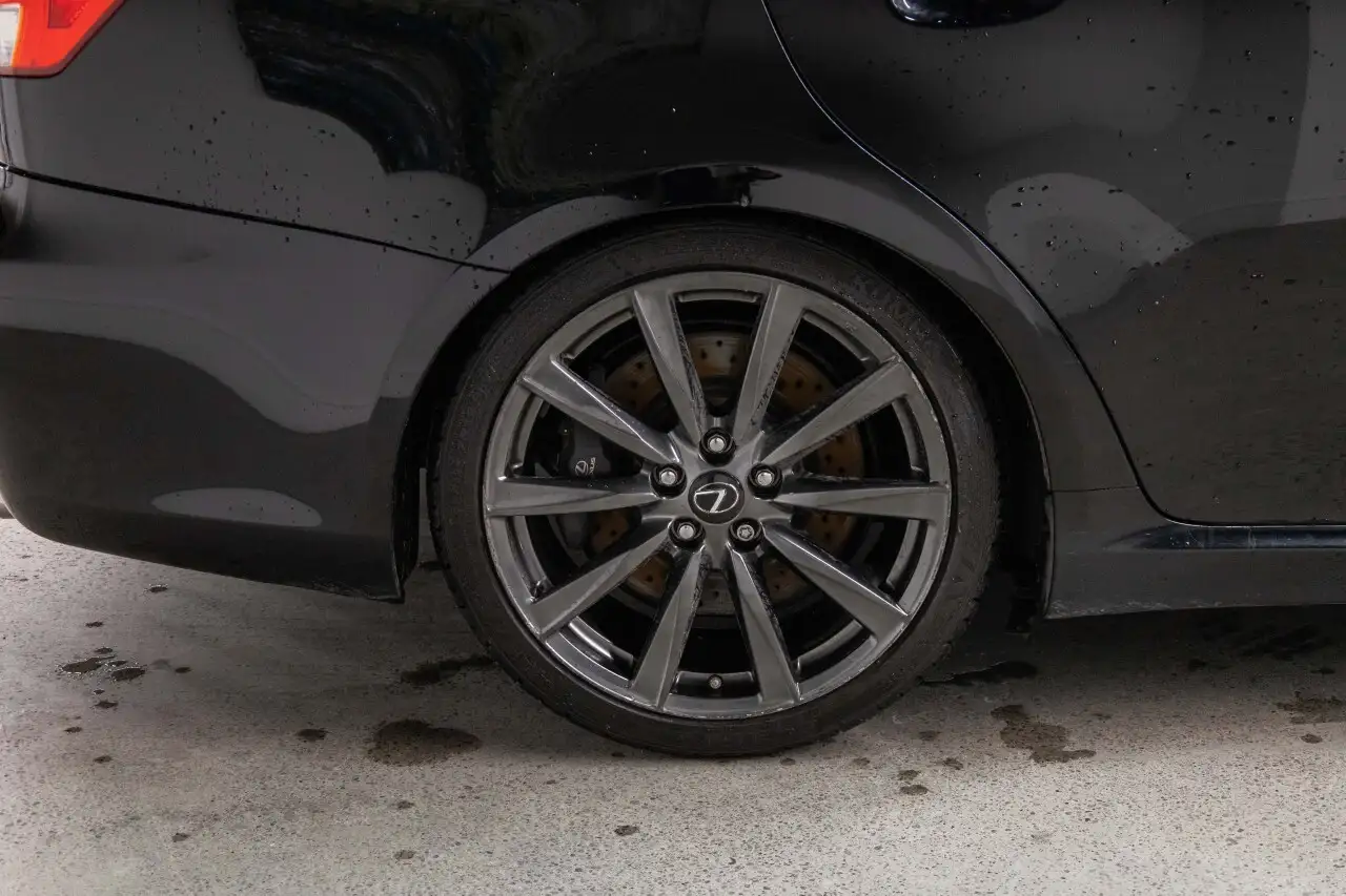 Lexus IS F снимка Lexus IS F