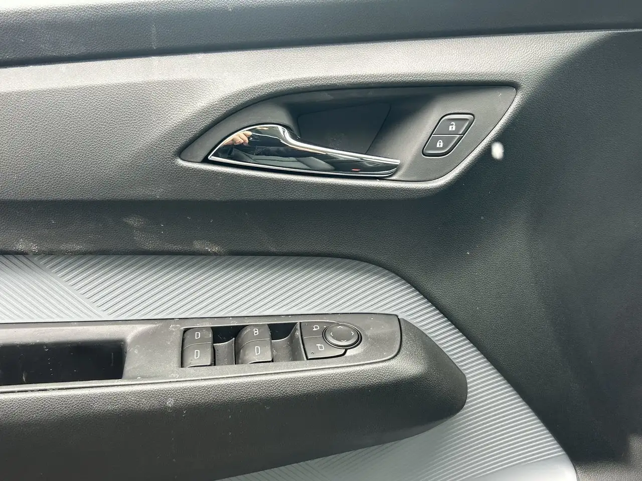 Chevrolet Bolt снимка Chevrolet Bolt