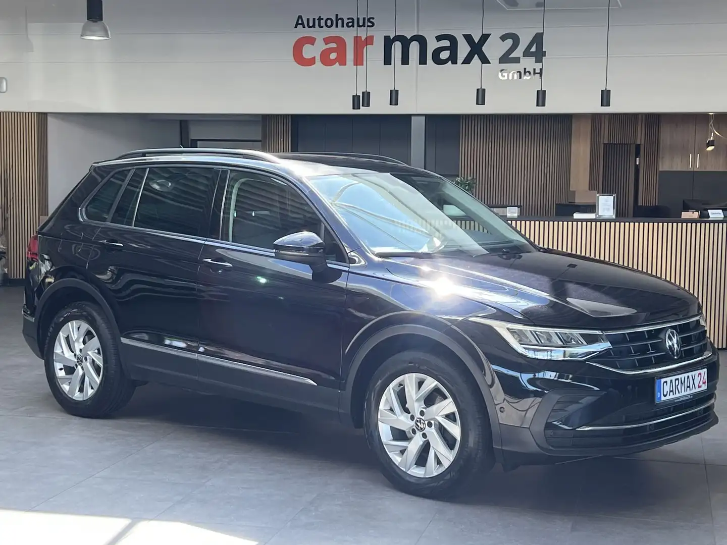 Volkswagen Tiguan Life 4Motion Schwarz - 1