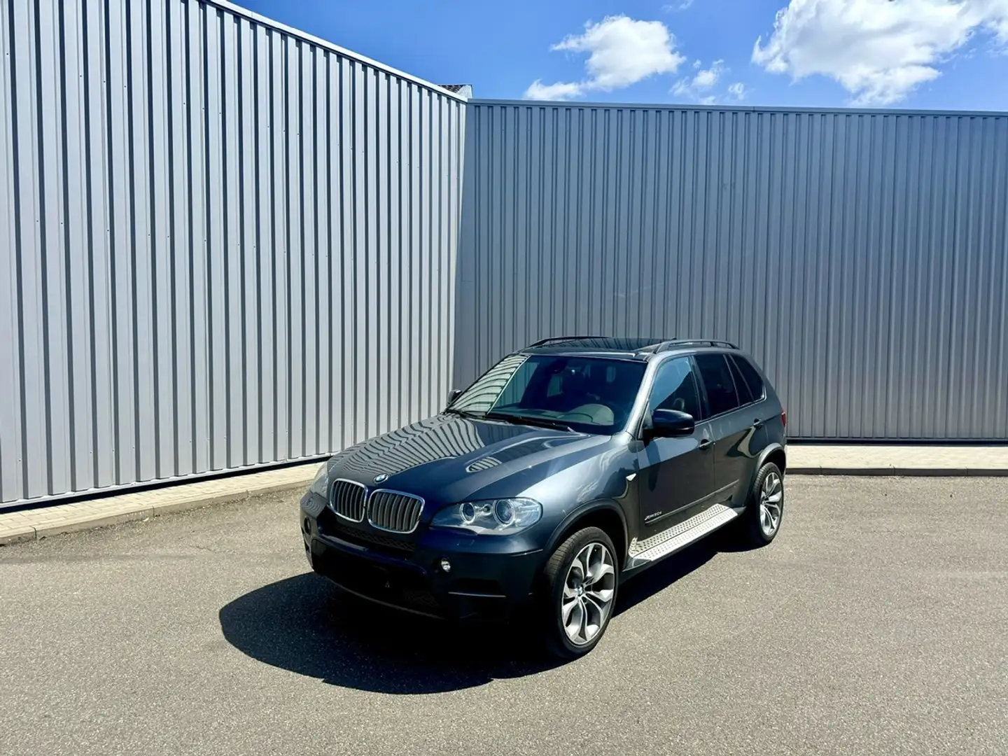 BMW X5 X5 3.0 dA xDrive Edition Sport Grijs - 1