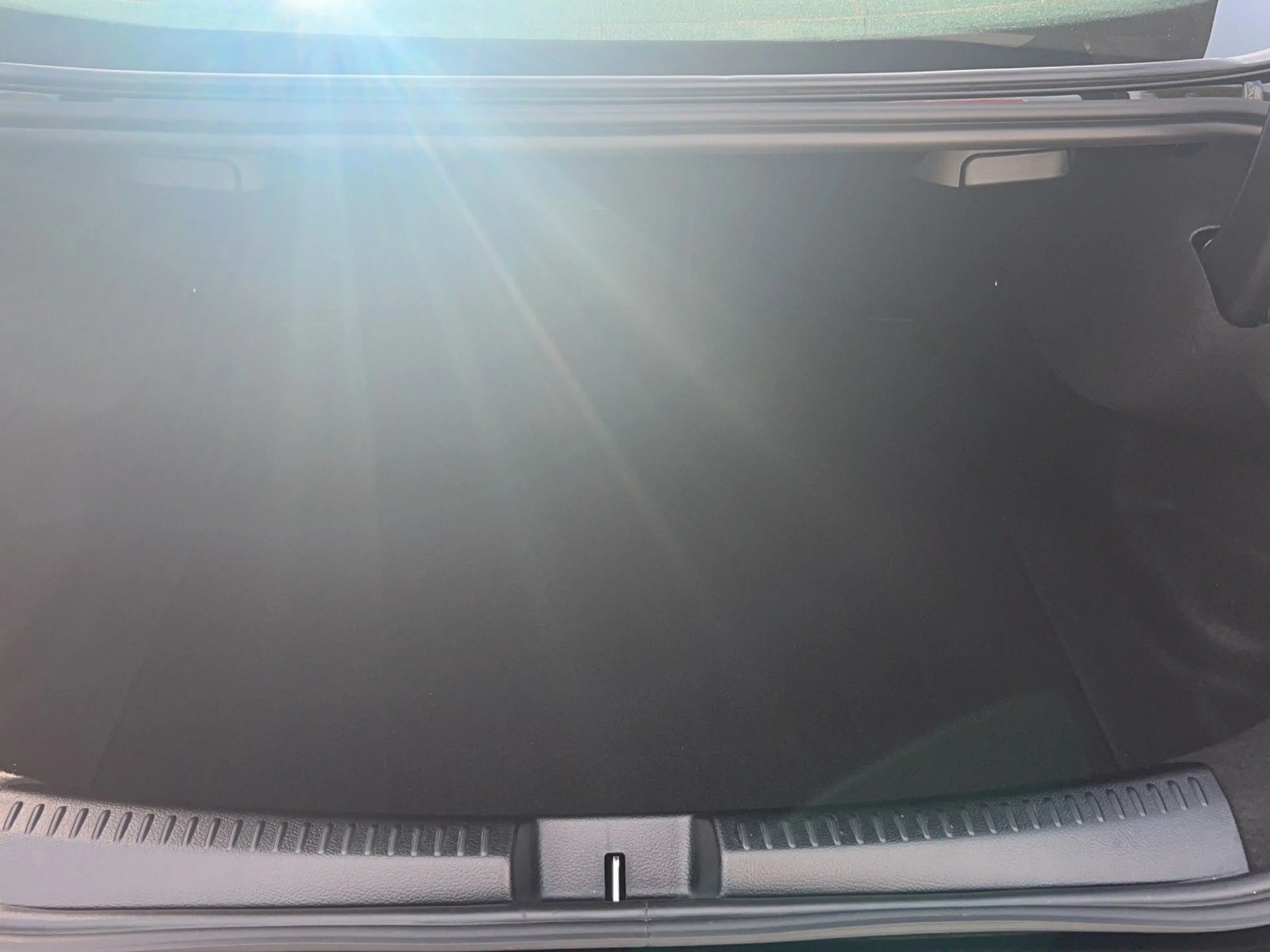 Mercedes-Benz CLA 200 *AMG-LINE*AHK*KEYLESS*MULTIBEAM*KAMERA* — photo 13