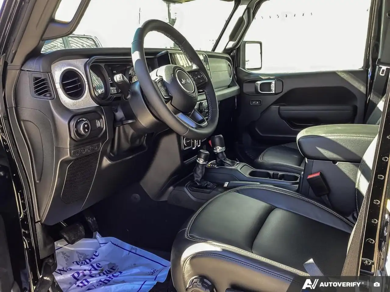 Jeep Gladiator снимка Jeep Gladiator