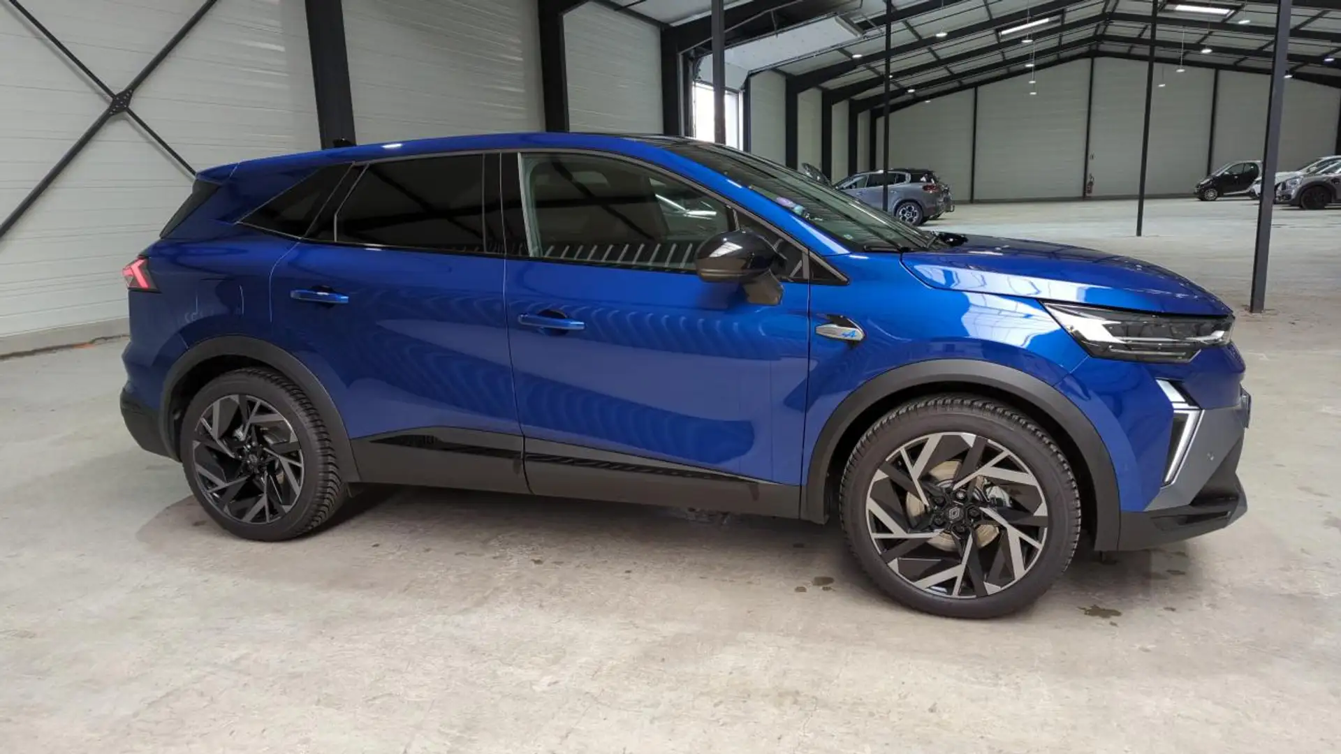 Renault Symbioz E-Tech full hybrid 145 Esprit Alpine - 5P toit ouv Bleu - 2