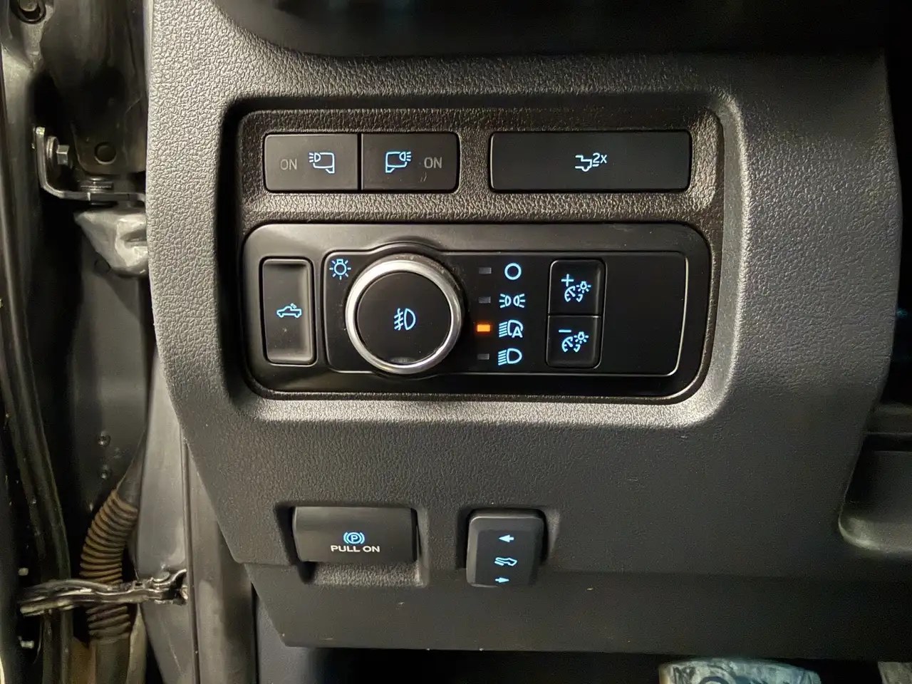 Ford F 350 снимка Ford F 350