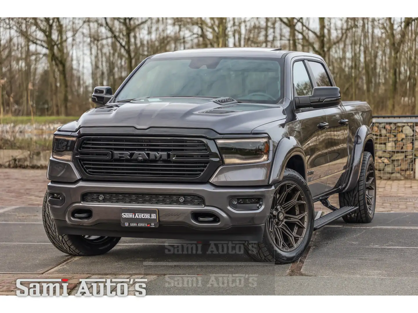 Dodge RAM 1500 NIGHT EDITION | 2024 | LPG | COVER | 360 CAME Gris - 1