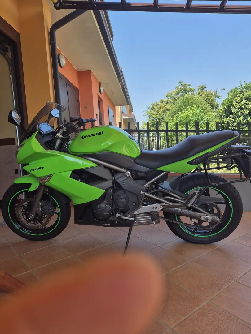 Kawasaki ER - 6 F con borse laterali Verde - 2