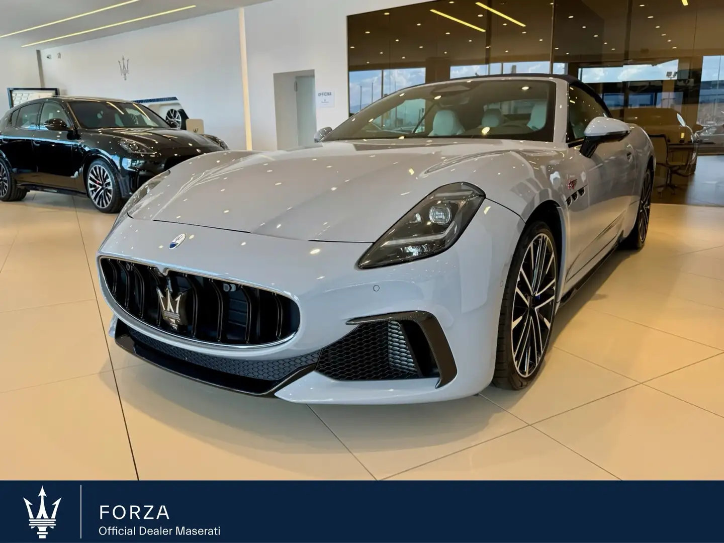 Maserati GranCabrio 3.0 Trofeo awd 550 Cv Grigio - 1