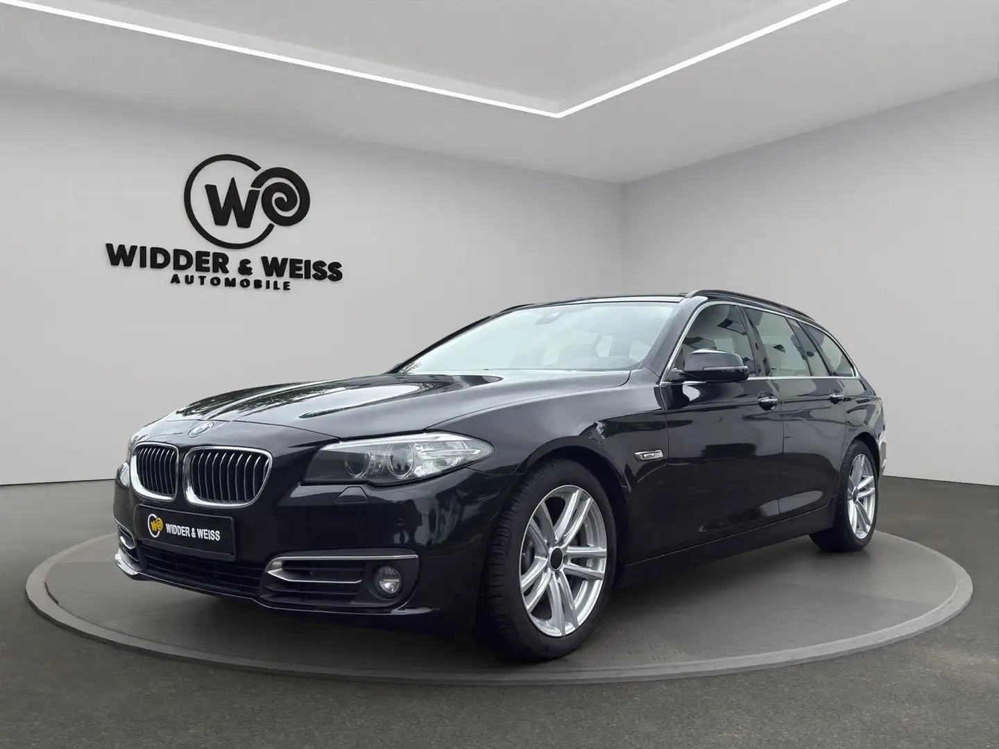 BMW 520 D Luxury AUTOMATIK/XENON/LEDER/NAVI-PROF/BI-XENON Schwarz - 1