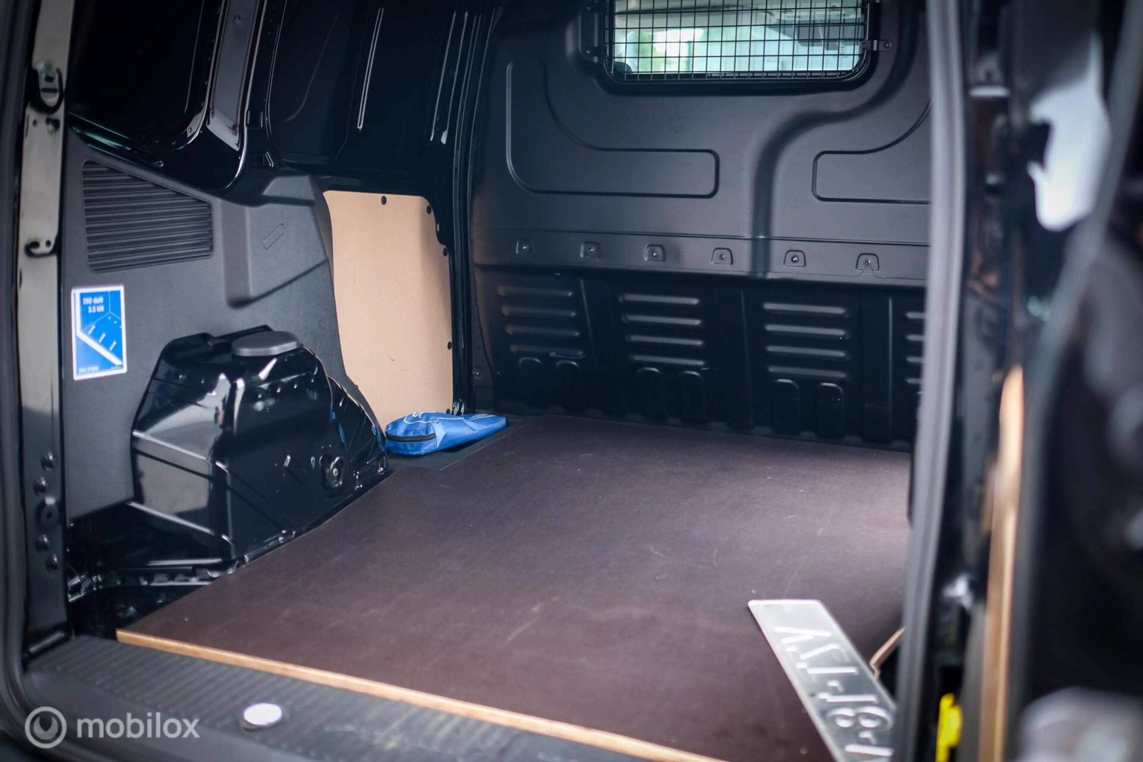 Ford Transit Courier 1.0 Ambiente | Trekhaak | Navigatie | Stoelverwarm — photo 10
