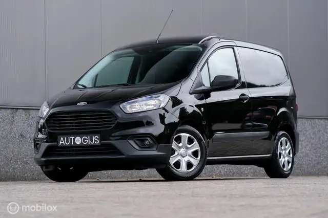 Ford Transit Courier 1.0 Ambiente | Trekhaak | Navigatie | Stoelverwarm