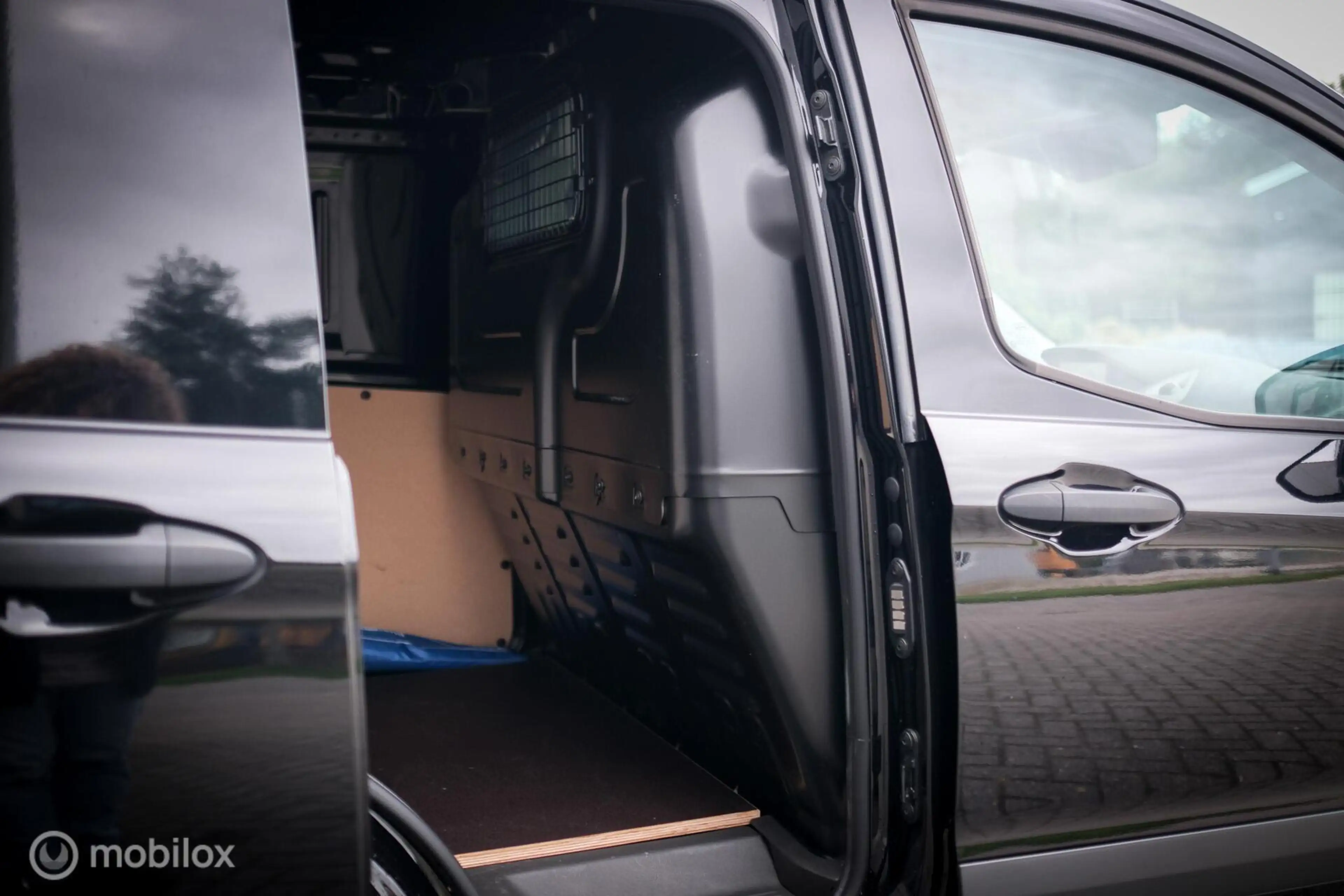 Ford Transit Courier 1.0 Ambiente | Trekhaak | Navigatie | Stoelverwarm — photo 12
