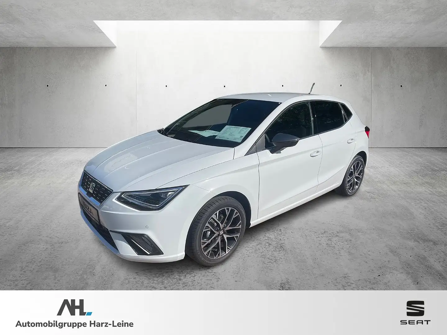 SEAT Ibiza 1,0 TSI XCELLENCE LED NAVI ASSISTENZ M White - 1