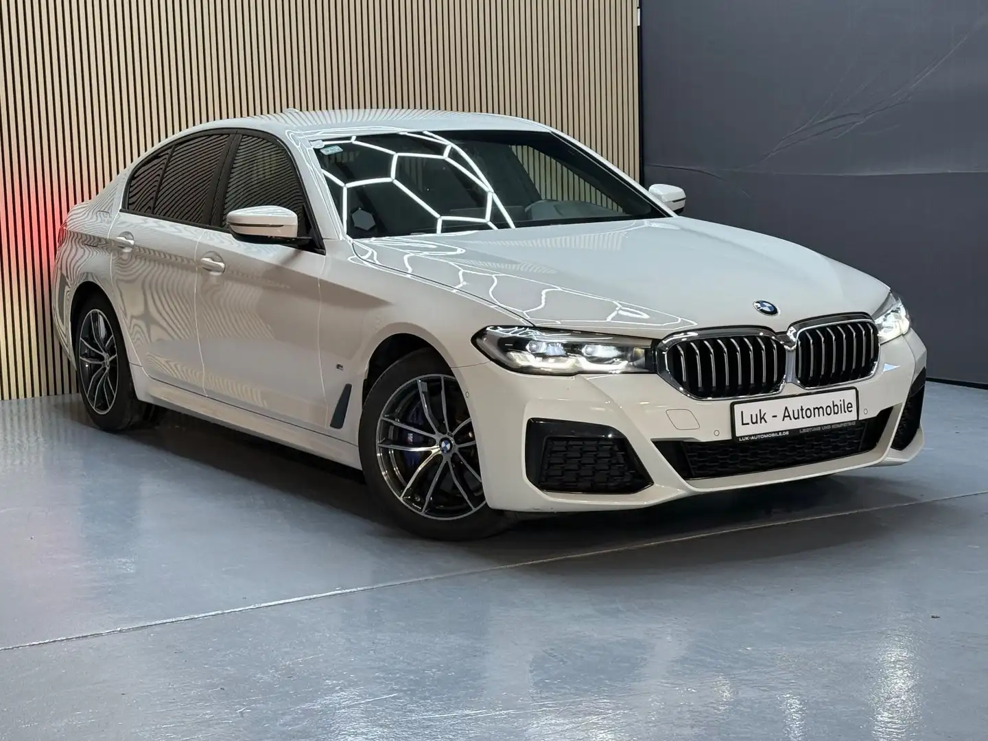 BMW 530 e M Limousine°M-Sport°Camera°MemSitz Blanc - 2