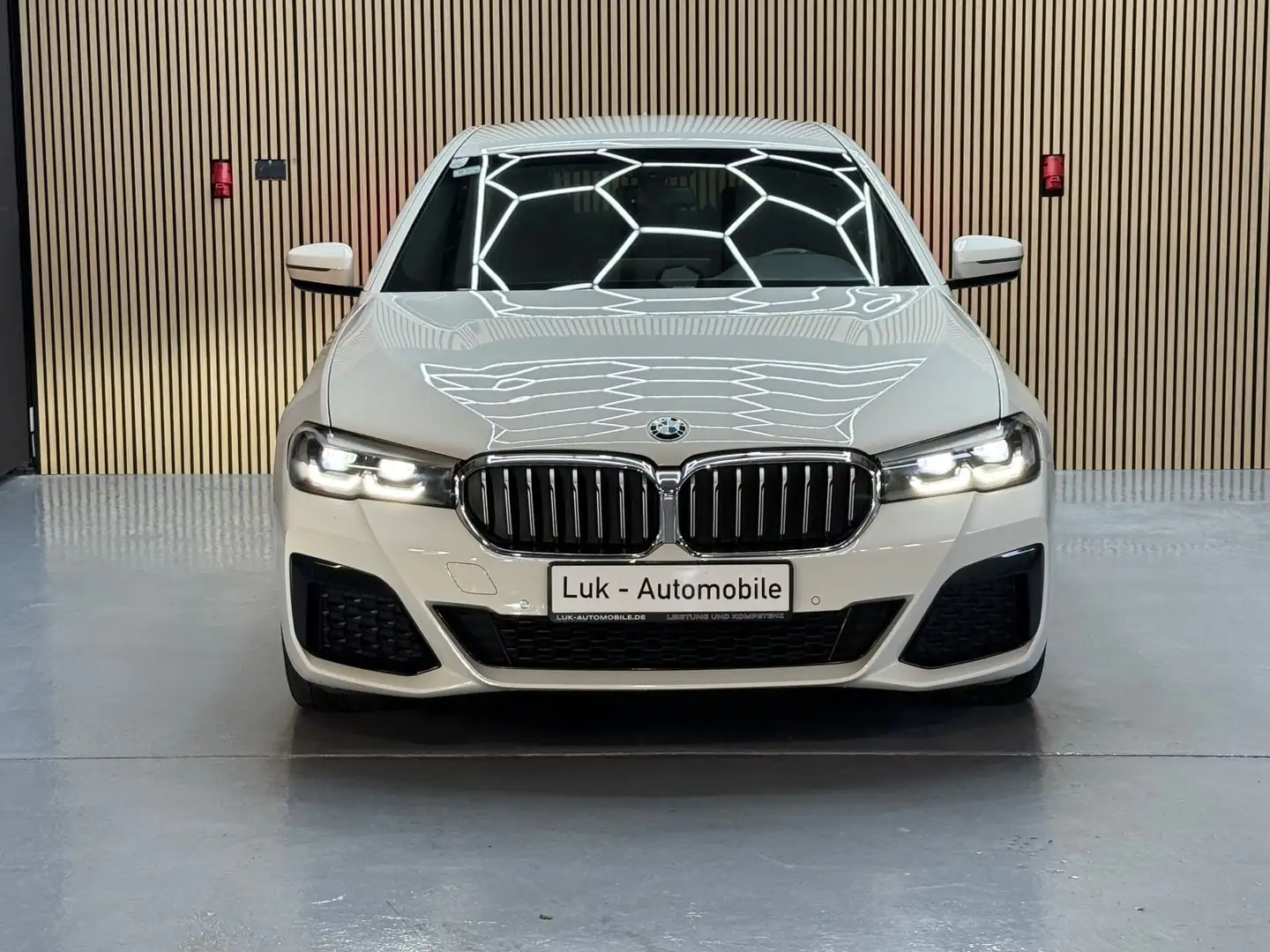 BMW 530 e M Limousine°M-Sport°Camera°MemSitz Blanc - 1