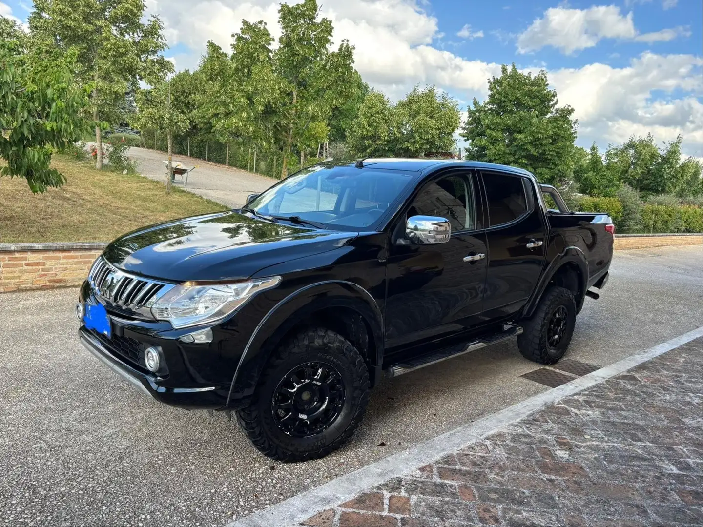 Mitsubishi L200 5 posti - 1