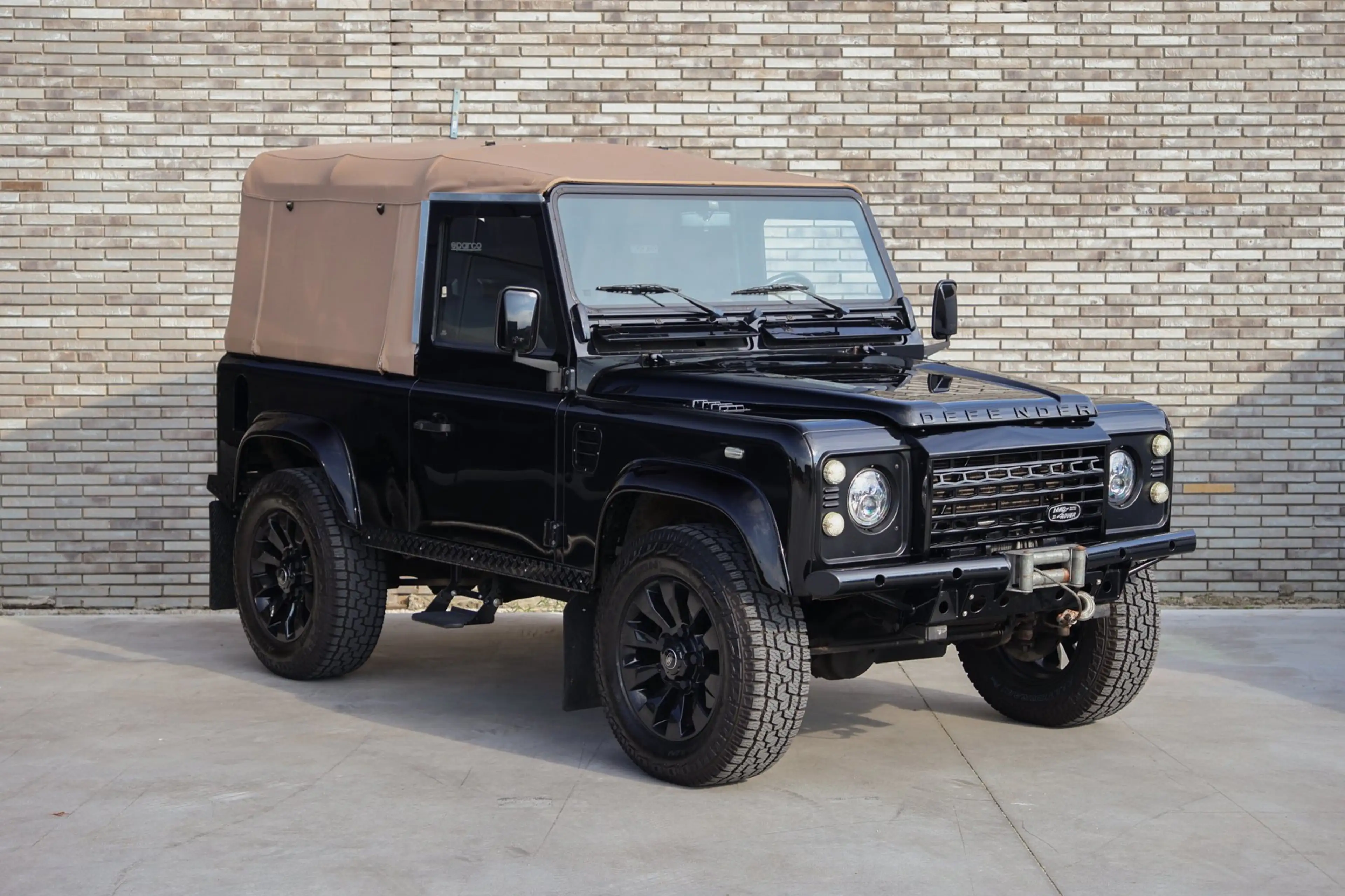 Land Rover Defender 2.5 Td5 SW 90" * CABRIOLET * SWATOOTH 18'' * ESPAR — photo 4