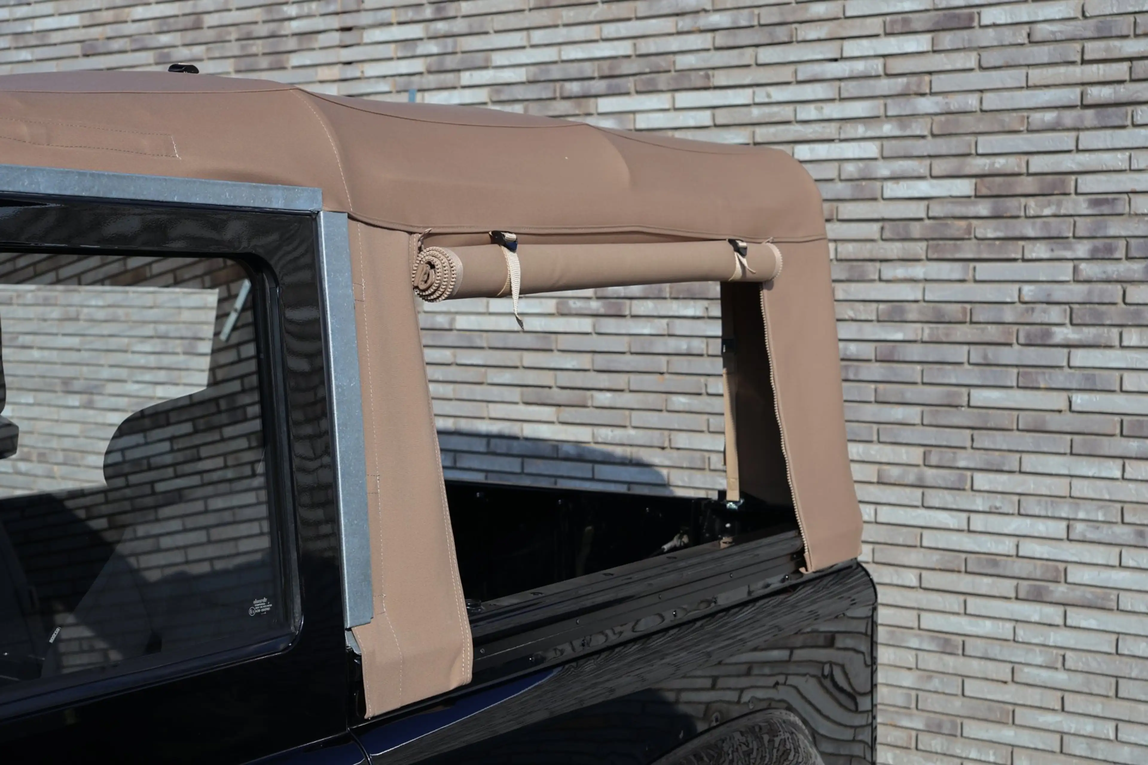 Land Rover Defender 2.5 Td5 SW 90" * CABRIOLET * SWATOOTH 18'' * ESPAR — photo 27