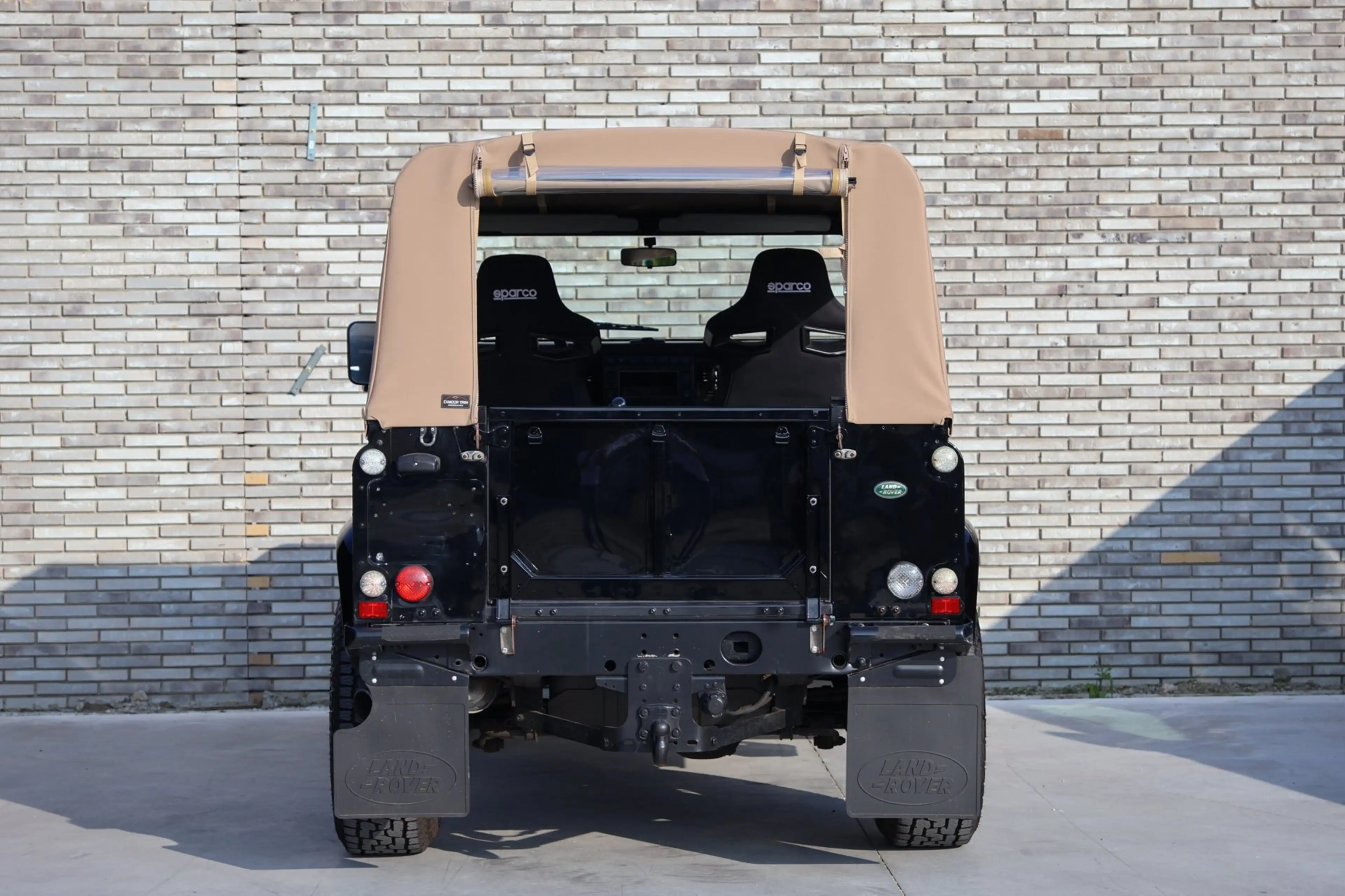 Land Rover Defender 2.5 Td5 SW 90" * CABRIOLET * SWATOOTH 18'' * ESPAR — photo 14