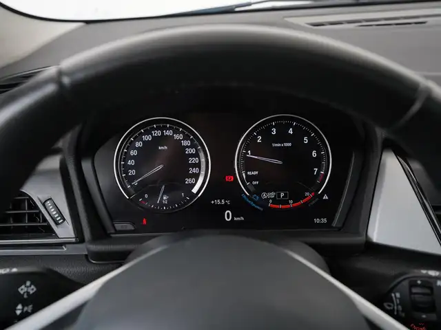 BMW 2 Series view 8