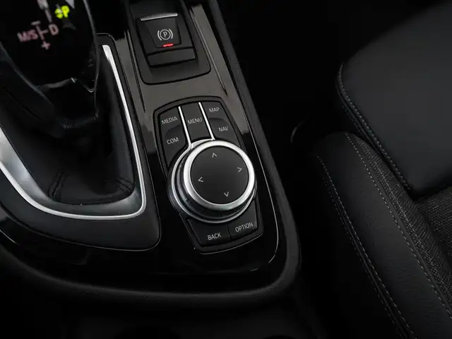 BMW 2 Series view 11