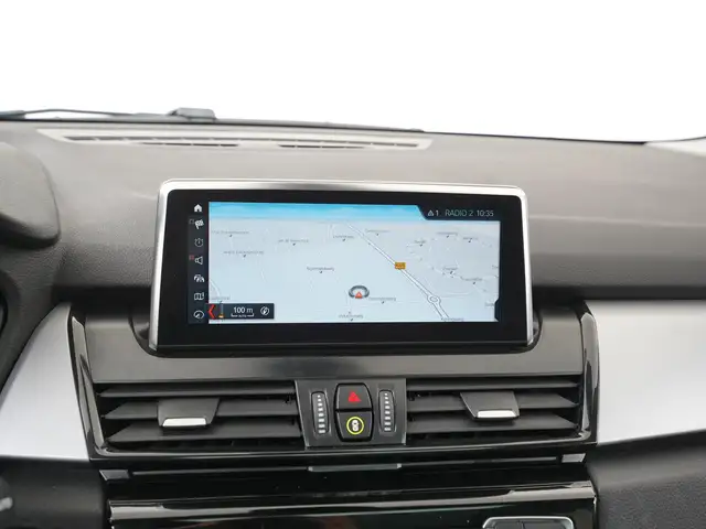 BMW 2 Series view 13