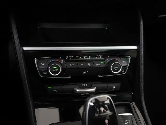 BMW 2 Series view 12